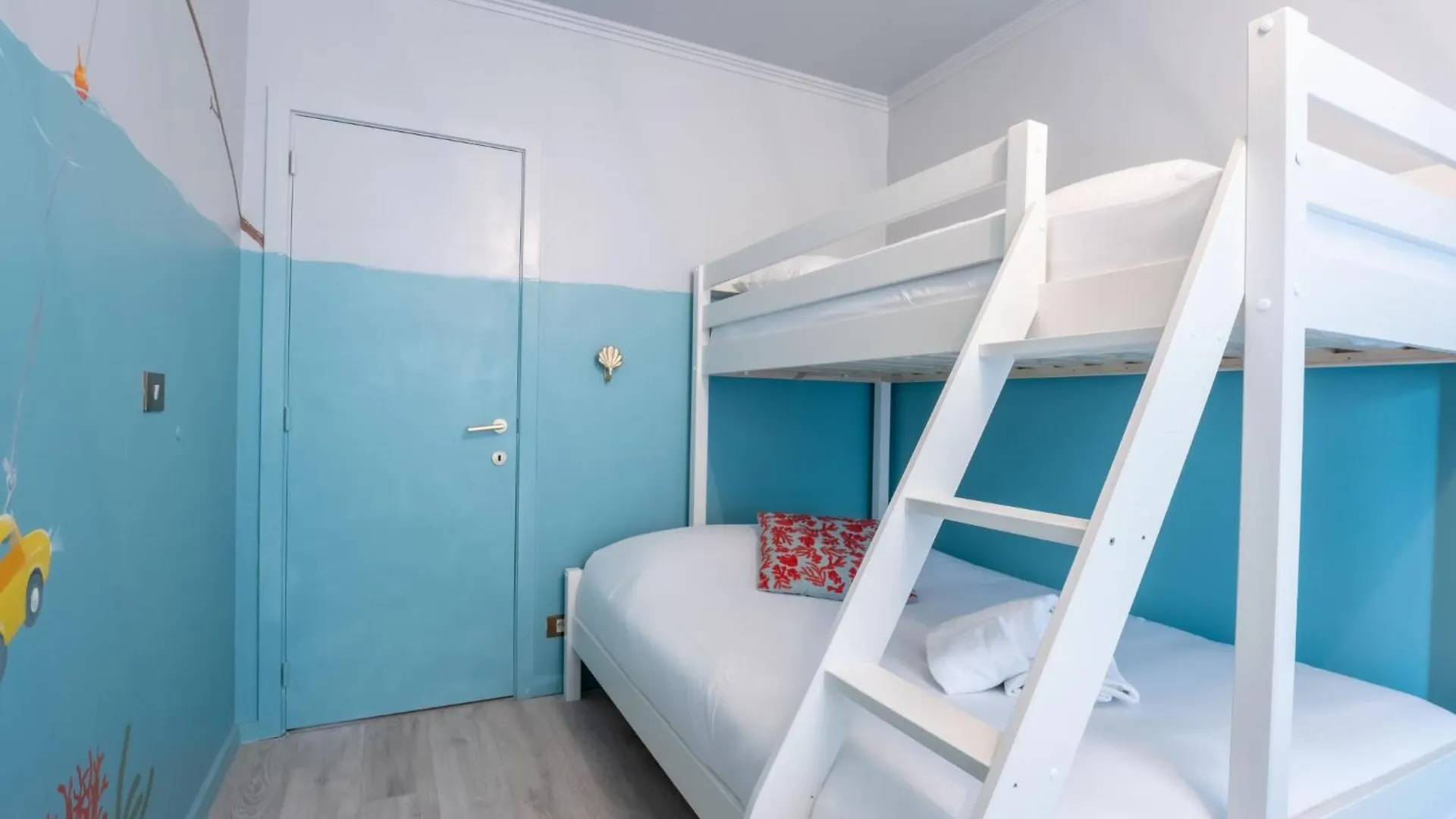 Apartment Iris By Interhome Ostend